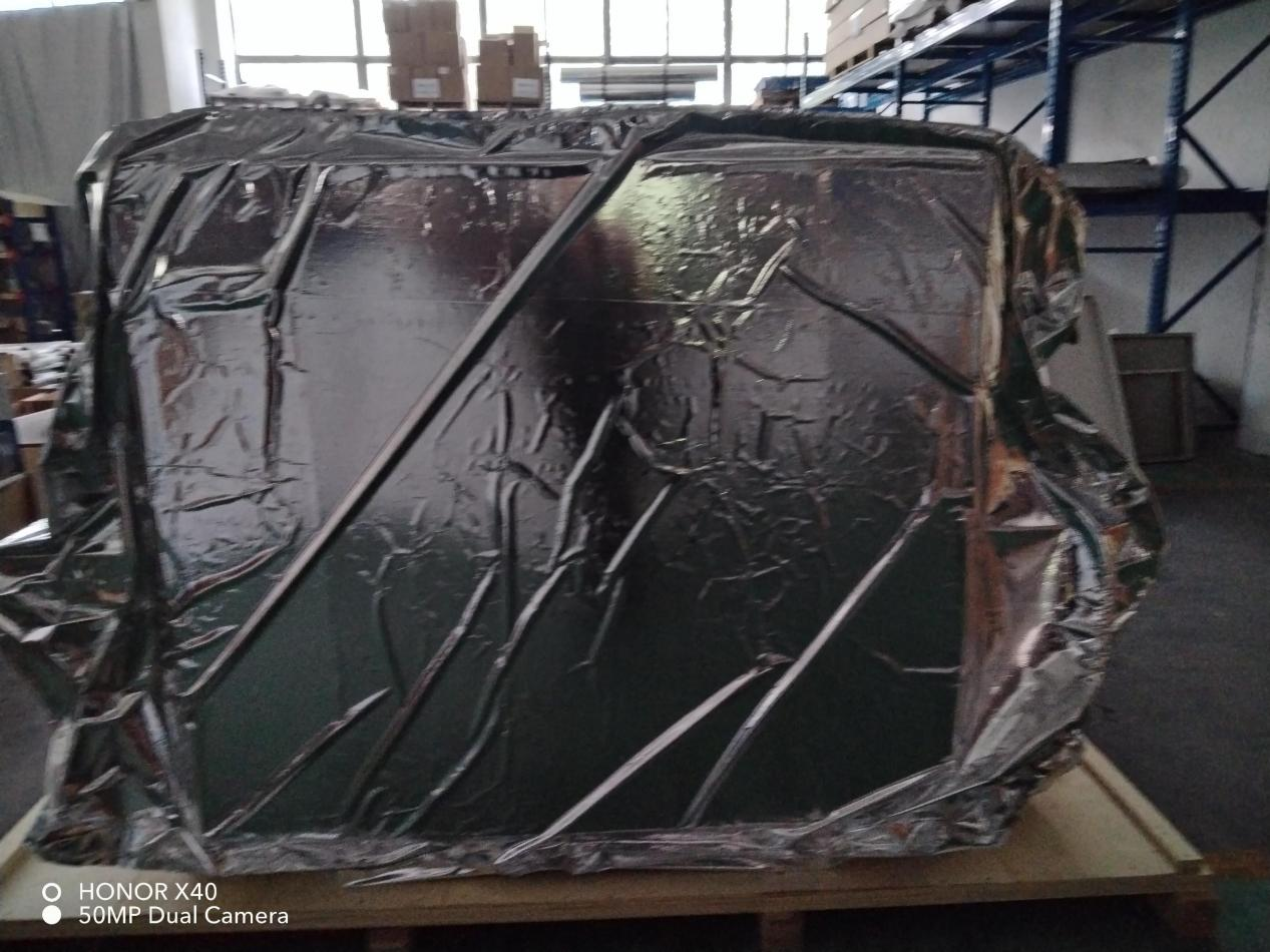 Nuestra empresa se apresuró urgentemente a ayudar a la máquina de rayos X 6550 de los EAU.